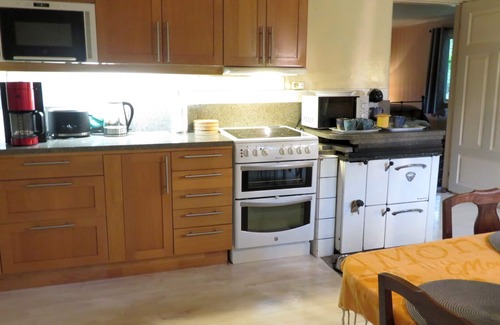 Lonashult House | Large Lake House with Boat at Lake Asnen 200m Fiber Internet 3 Bedrooms Pets OK