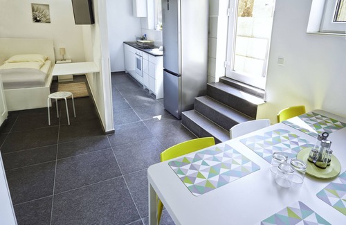 Riedenberg Hotel | Large modern apartment for up to 8 people