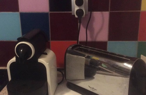 Quartier de la Goutte-d'Or House | Large, quiet and bright two-room apartment with balcony overlooking the garden 5 minutes from the Sacré Coeur