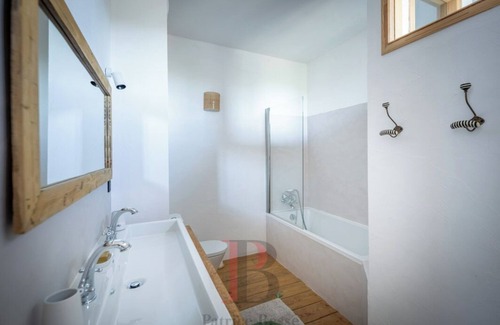 Fargues-sur-Ourbise Other | Large renovated house, ideal for a large family looking for peace and quiet.