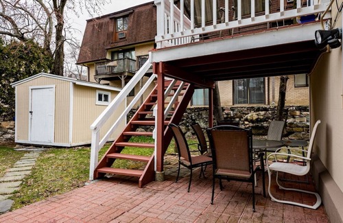 Stamford House | Large Room in shared 2 Bed 1 Bath Cozy Apartment!