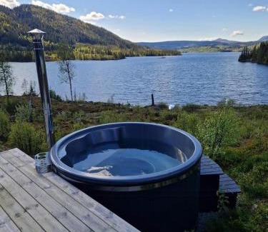 Steinsetbygdi House | Large Secluded Cabin With Spa And View In Valdres