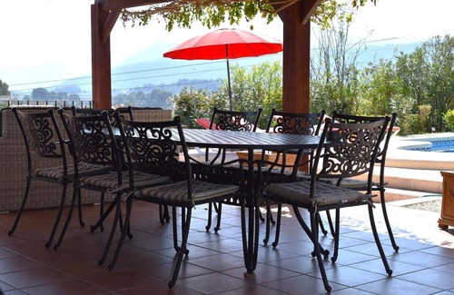 Alcalali Villa | Large, Spacious Villa