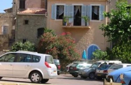 Monticello Apartment | LARGE STUDIO IN VILLAGE HOUSE NEAR THE SEA