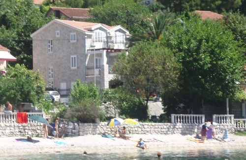 Orahovac Villa | Large villa, family friendly in Orahovac near 2 Restaurants, 20m Beach,Nr Kotor