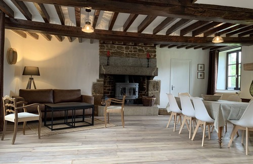 Joue-du-Bois Cottage | Large, warm and quiet country house