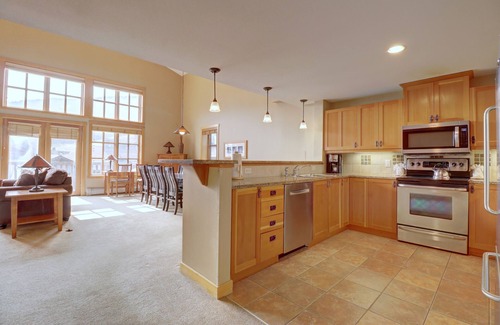 Copper Mountain Village Condo | Largest Condo In Passage Point, Vaulted Ceilings, Huge Balcony - PP514 by Redawning
