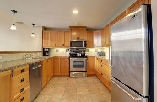 Copper Mountain Village Condo | Largest Condo In Passage Point, Vaulted Ceilings, Huge Balcony - PP514 by Redawning