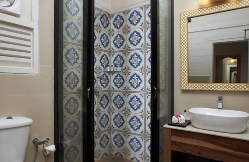 Morjim Hotel | LaRiSa By The Beach, Morjim