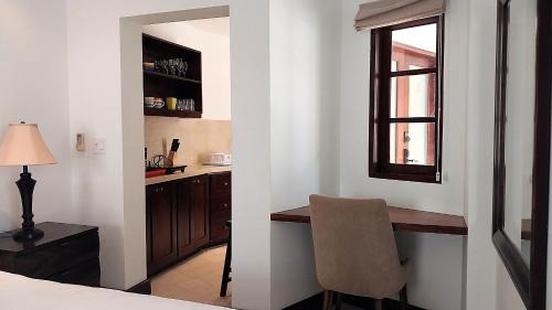 Las Catalinas Apartment | Las Catalinas - Studio Cazenovia centrally located, short walk to beach