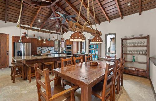 Las Catalinas Villa | Las Catalinas Villa 5 BD