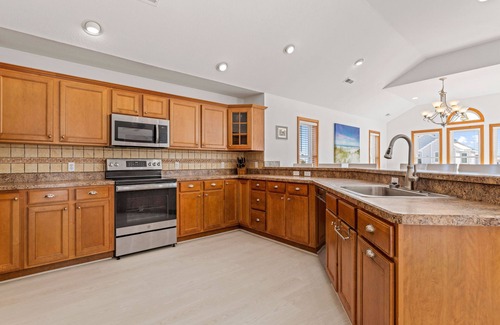 Ocean Hill House | Latitude Adjustment: Private Pool, Walk to Beach, Comm. Amenities