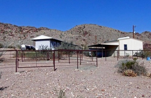 Terlingua House | Laughing Horse Retreat PLUS Guesthouse: 217 Acres.