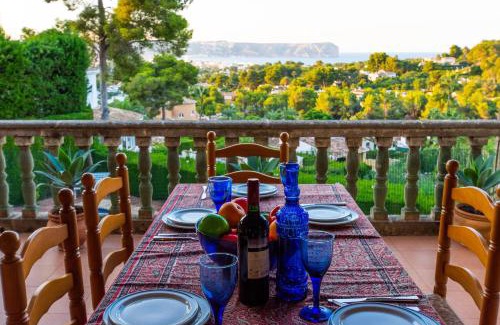 El Tosalet House | Laurel by Aguilarent