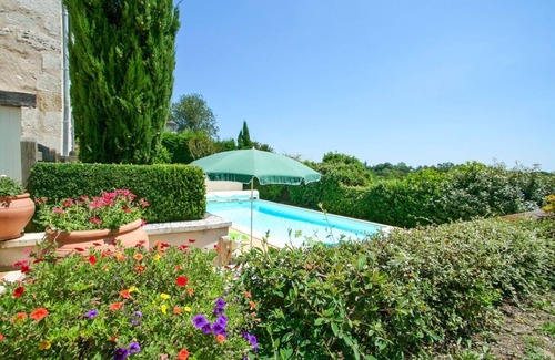 Saint-Antoine-de-Breuilh Villa | Laurel Rose - Three Bedroom Villa, Sleeps 6