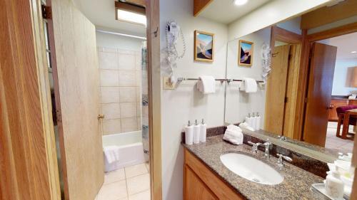 Snowmass Village House | Laurelwood Condominiums 408