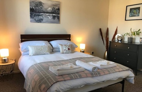 Sowerby Cottage | Lavender Cottage - Thirsk Town w. Private Parking