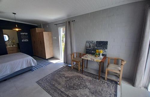 Langebaan Apartment | Lavender Lane! Studio cottage!
