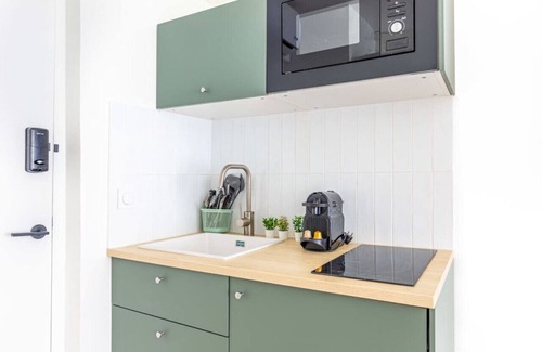 Grand Parc-Paul Doumer Apartment | Lavie Maison: Equipped Studio, Chartrons