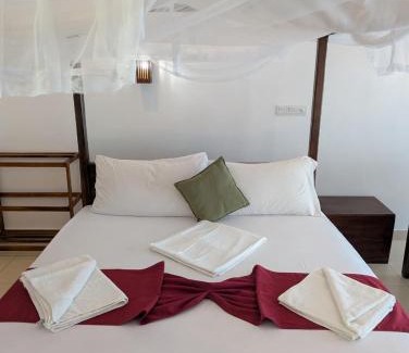 Inamaluwa Hotel | Lavish Resort