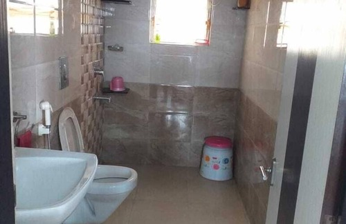 Kolkata Apartment | Lavish & Stylish , Furnished A.C Apartment at 7th floor with front sky views .