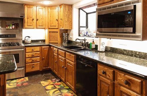 Torreon House | Lazy Bear Lodge in Torreon. Game room, hot tub, something for everyone!