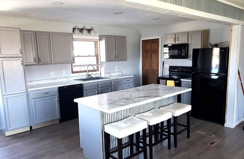 Lake Andes Cabin | Lazy BW Hunting/Fishing Cabin by Pickstown