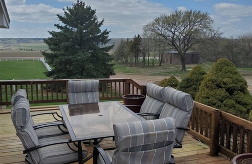 Lake Andes Cabin | Lazy BW Hunting/Fishing Cabin by Pickstown