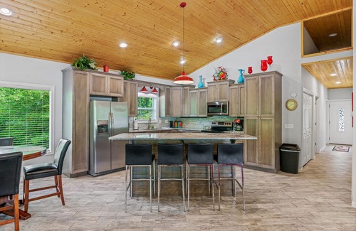 Jasper House | Lazy Daze: 3 BR, 2 BA House in Jasper , Sleeps 11