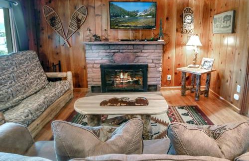 Estes Park House | Lazy R Cottages- 9 cabin