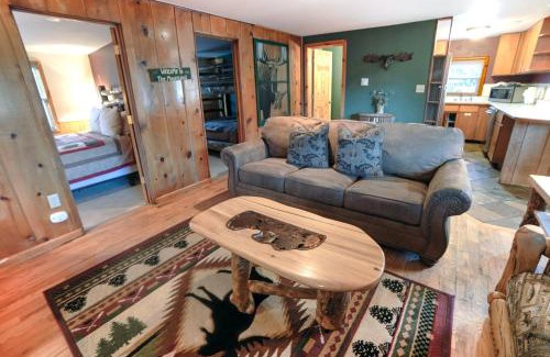 Estes Park House | Lazy R Cottages- 9 cabin