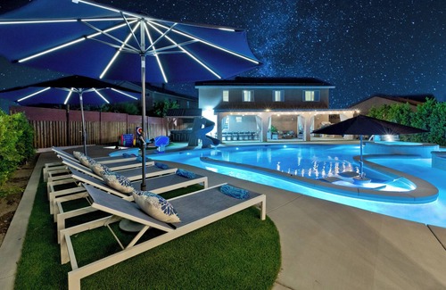 Coachella Villa | LAZY RIVER, Pedal boats, SPLASH PARK, Water slide, Theater, Arcade games, V/ball