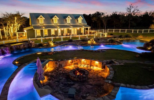 Boerne House | Lazy River Ranch - Lazy River Pool, Golf & Pickleball