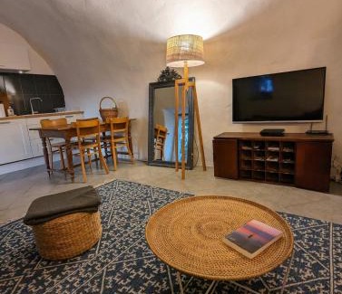 Balazuc Apartment | Le 180 à Balazuc - Vue exceptionnelle sur les Gorges de l'Ardèche & Jacuzzi