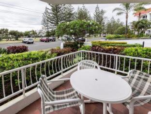 Burleigh Heads Apartment | Le Beach Apartments