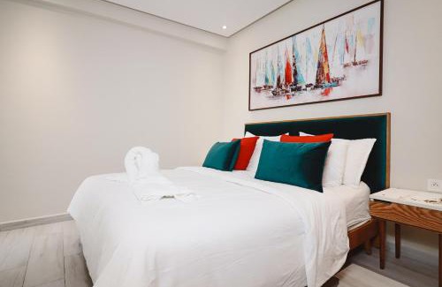 Ameur Apartment | Le Bohemian 2 chambres proche Plage des Nations avec Vue sur mer