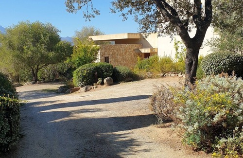 Lozari Villa | Le Bois De Capra Scorsa Villa 1