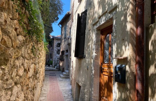 La Turbie House | Le Capouane - The Tower of Augustus