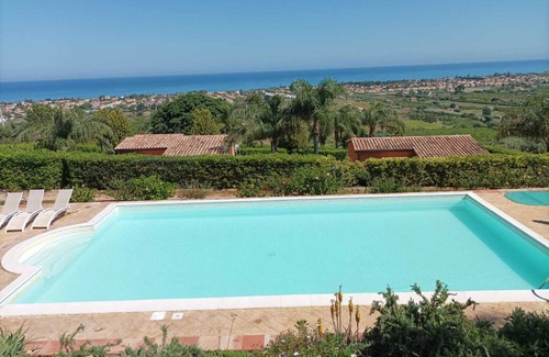 Campofelice di Roccella Resort | Le Casette di Calzata A little paradise at the gates of Cefalù