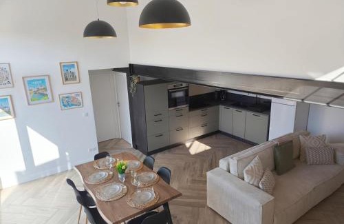 Les Epesses House | Le Champ du Moulin Gîte Moderne à 3 min du Puy duFou