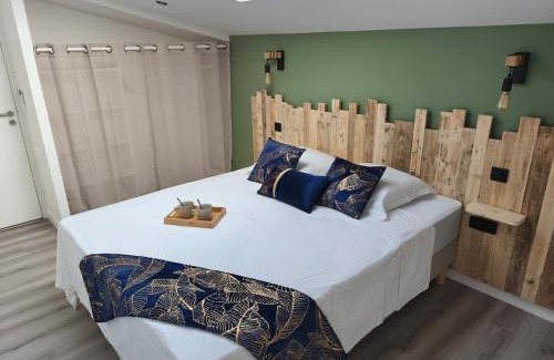 Les Epesses House | Le Champ du Moulin Gîte Moderne à 3 min du Puy duFou