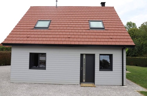 Carly House | Le Clos des Cajaviris 1