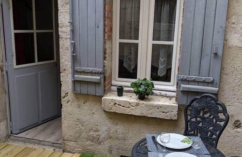Blois Apartment | Le Cocon de Blois Amboise 1 bedroom apartment with private terrace