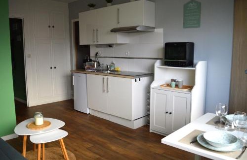 Courseulles-sur-Mer Apartment | Le Cocon de Nacre - à 300m de la plage - wifi