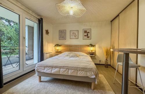 Quartier Exposition-Bajatiere Apartment | Le Davin - Parc Paul Mistral - Stade des Alpes