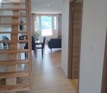 Savines-le-Lac Apartment | Le Duplex du Plongeoir - spacieux T3 de 65m2 avec vue sur le lac de Serre Ponçon