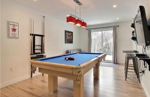 Notre-Dame-Auxiliatrice-de-Buckland Ski Chalet | LE FÉÉRIQUE- CHALET AVEC SPA