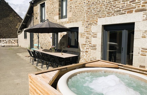 Montanel House | Le Gîte du Plessis Montanel - 12 people, 25 minutes from Mont Saint-Michel