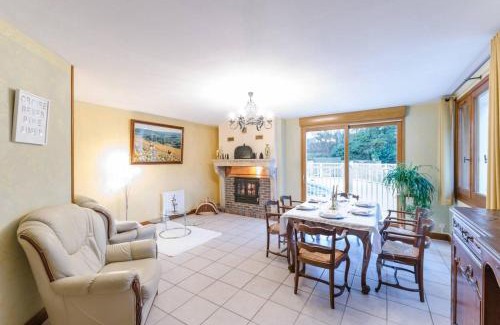 Balnot-sur-Laignes House | Le gite du petit ecureuil