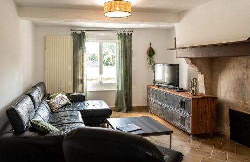 Puiseux House | le Guydine